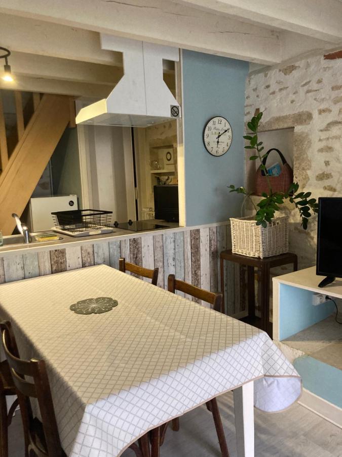 Logis Cote Jardin Villa Varennes-les-Narcy Bagian luar foto
